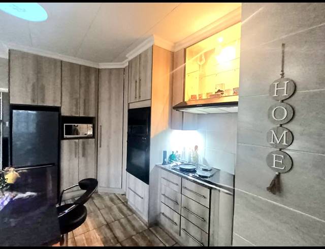 3 BEDROOM HOUSE FOR SALE IN GENERAAL DE WET